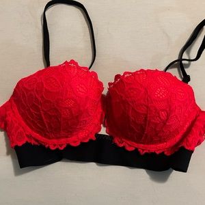 Hot pink Victoria’s Secret bra